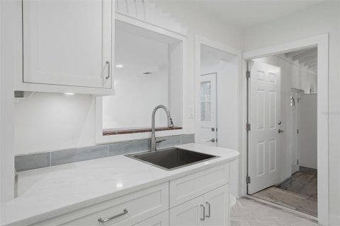 Villa ou maison à vendre à Saint Pete Beach, Floride: 4 chambres, 319.89 m2 № 2151731 - photo 22