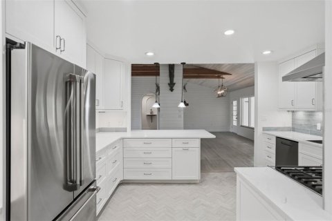 Villa ou maison à vendre à Saint Pete Beach, Floride: 4 chambres, 319.89 m2 № 2151731 - photo 21
