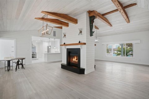Villa ou maison à vendre à Saint Pete Beach, Floride: 4 chambres, 319.89 m2 № 2151731 - photo 14