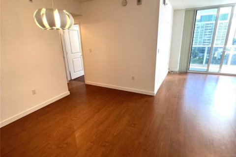 Condo in Miami, Florida, 2 bedrooms  № 2305753