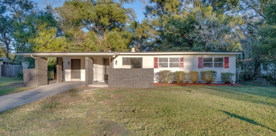 House in Jacksonville, Florida 3 bedrooms, 161.93 sq.m. № 824742