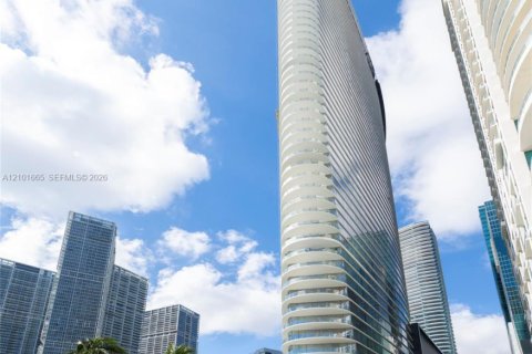Estudio en el Condominio en Miami, Florida № 2409033