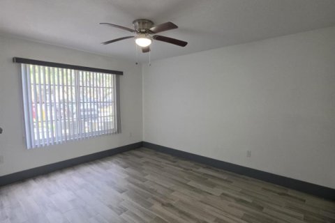 Condo in West Palm Beach, Florida, 2 bedrooms  № 2265833 - photo 19