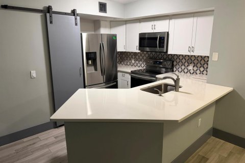 Condo in West Palm Beach, Florida, 2 bedrooms  № 2265833