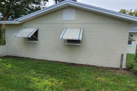 House in Seminole, Florida 2 bedrooms, 99.59 sq.m. № 2299265 - photo 23