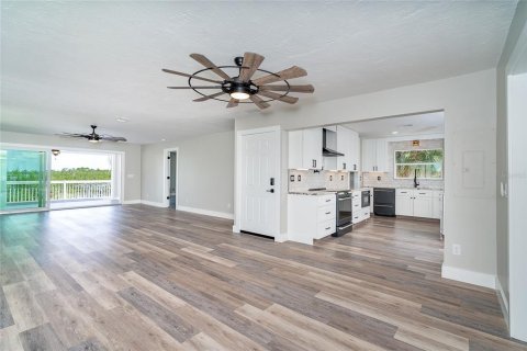Casa en venta en Placida, Florida, 3 dormitorios, 222.22 m2 № 1918554 - foto 6