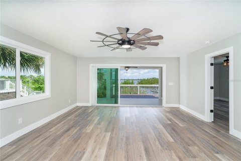 Casa en venta en Placida, Florida, 3 dormitorios, 222.22 m2 № 1918554 - foto 14