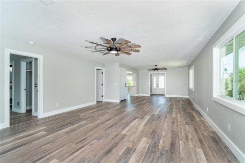 Casa en venta en Placida, Florida, 3 dormitorios, 222.22 m2 № 1918554 - foto 13