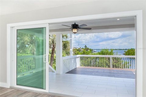 Casa en venta en Placida, Florida, 3 dormitorios, 222.22 m2 № 1918554 - foto 15
