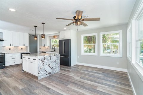 Casa en venta en Placida, Florida, 3 dormitorios, 222.22 m2 № 1918554 - foto 10
