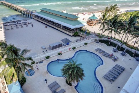 Купить кондоминиум в Санни-Айлс-Бич, Флорида 2 спальни, 157.75м2, № 1986481 - фото 24