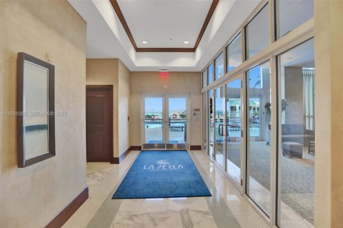 Купить кондоминиум в Санни-Айлс-Бич, Флорида 2 спальни, 157.75м2, № 1986481 - фото 18