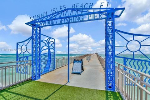 Купить кондоминиум в Санни-Айлс-Бич, Флорида 2 спальни, 157.75м2, № 1986481 - фото 30