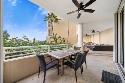 Copropriété à louer à Miami, Floride: 3 chambres, 172.33 m2 № 1953980 - photo 3