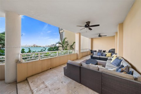 Copropriété à louer à Miami, Floride: 3 chambres, 172.33 m2 № 1953980 - photo 1