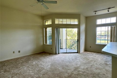 Condo in Orlando, Florida, 1 bedroom  № 2112895 - photo 8