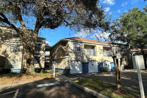 Condo in Orlando, Florida, 1 bedroom  № 2112895 - photo 16