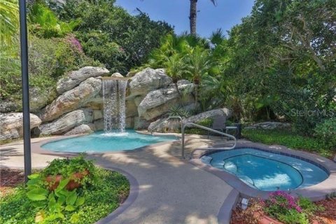 Condo in Orlando, Florida, 1 bedroom  № 2112895 - photo 20