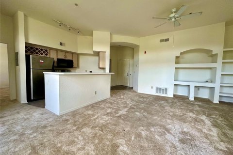 Condo in Orlando, Florida, 1 bedroom  № 2112895 - photo 2