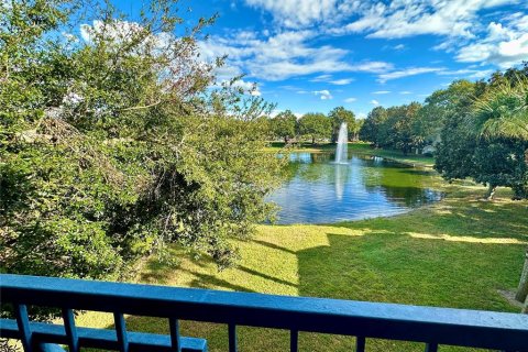Condo in Orlando, Florida, 1 bedroom  № 2112895 - photo 13