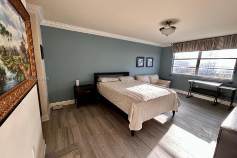 Снять в аренду кондоминиум в Авентура, Флорида 2 спальни, 113.34м2, № 2077437 - фото 9