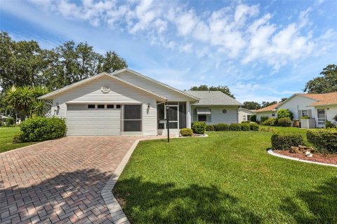 Casa en venta en Leesburg, Florida, 2 dormitorios, 151.62 m2 № 1841457 - foto 1