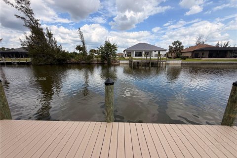 Terrain à vendre à Cape Coral, Floride № 2090987 - photo 2