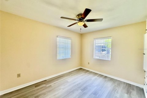 Casa en venta en Winter Haven, Florida, 2 dormitorios, 171.87 m2 № 1530422 - foto 17