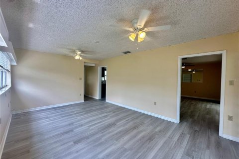 Casa en venta en Winter Haven, Florida, 2 dormitorios, 171.87 m2 № 1530422 - foto 20