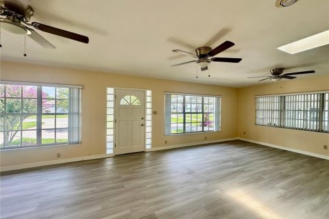 Casa en venta en Winter Haven, Florida, 2 dormitorios, 171.87 m2 № 1530422 - foto 4