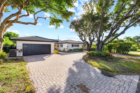 Villa ou maison à Fort Lauderdale, Floride 3 chambres, 237.64 m2 № 2085577