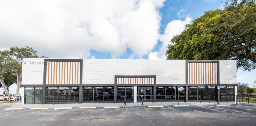 Immobilier commercial à Dania Beach, Floride № 2081361