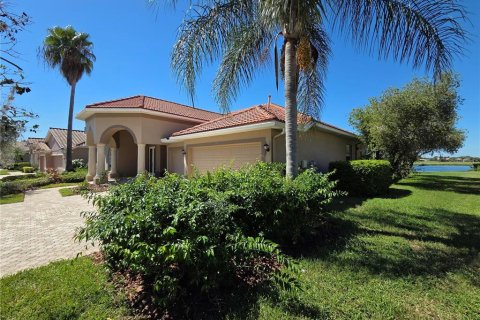 Casa en venta en Bradenton, Florida, 4 dormitorios, 273.88 m2 № 2393387 - foto 4