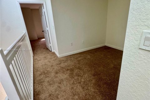 Condo in Riviera Beach, Florida, 2 bedrooms  № 1942223 - photo 8