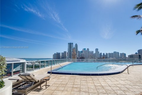 Снять в аренду кондоминиум в Майами, Флорида 2 спальни, 122.91м2, № 1957247 - фото 23