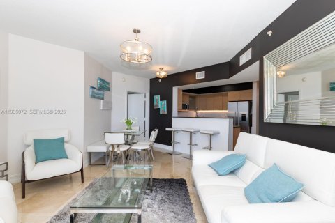 Condo in Sunny Isles Beach, Florida, 2 bedrooms  № 2089278 - photo 6