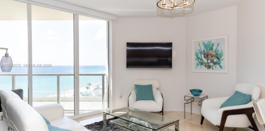 Condo in Sunny Isles Beach, Florida, 2 bedrooms  № 2089278