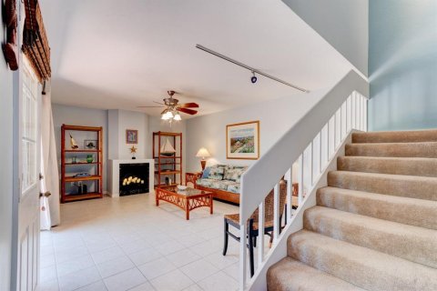 Townhouse in New Smyrna Beach, Florida 2 bedrooms, 123.37 sq.m. № 1784554 - photo 8