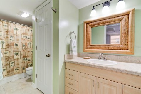 Townhouse in New Smyrna Beach, Florida 2 bedrooms, 123.37 sq.m. № 1784554 - photo 20