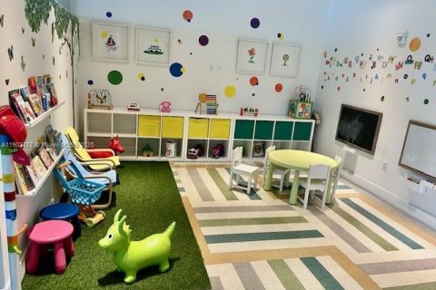 Снять в аренду кондоминиум в Майами, Флорида 1 спальня, 62.52м2, № 1954644 - фото 12