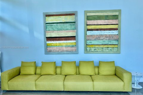 Снять в аренду кондоминиум в Майами, Флорида 1 спальня, 62.52м2, № 1954644 - фото 23