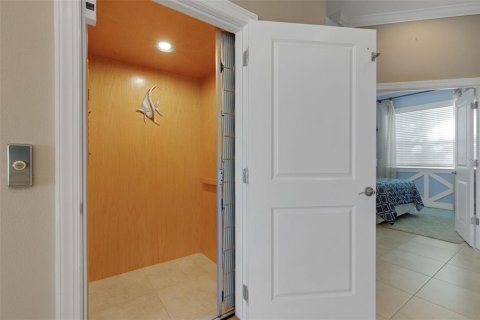 Touwnhouse à vendre à Saint Petersburg, Floride: 4 chambres, 183.02 m2 № 1919479 - photo 9