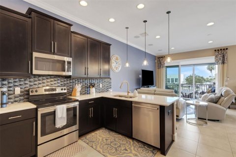 Touwnhouse à vendre à Saint Petersburg, Floride: 4 chambres, 183.02 m2 № 1919479 - photo 12