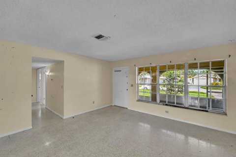 Casa en alquiler en Port St. Lucie, Florida, 3 dormitorios, 108.32 m2 № 2078358 - foto 8
