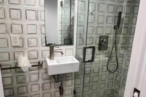 Copropriété à louer à Miami Beach, Floride: 1 chambre, 87.89 m2 № 2046141 - photo 14