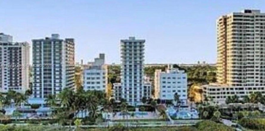 Condo à Miami Beach, Floride, 1 chambre  № 2046141