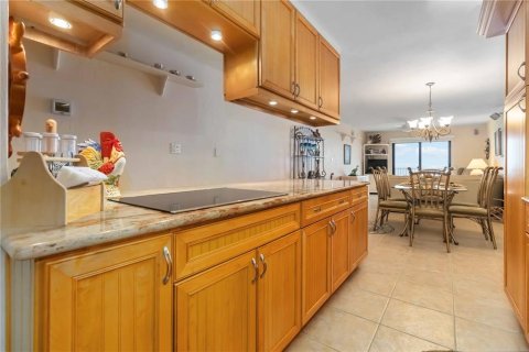Condo in New Smyrna Beach, Florida, 3 bedrooms № 2116930 - photo 3