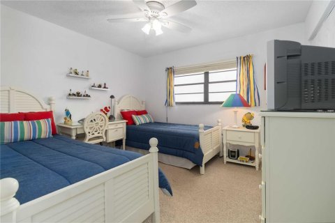 Condo in New Smyrna Beach, Florida, 3 bedrooms № 2116930 - photo 8