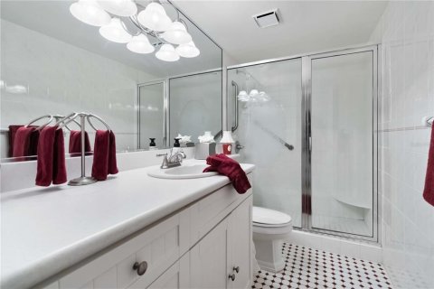 Condo in New Smyrna Beach, Florida, 3 bedrooms № 2116930 - photo 9