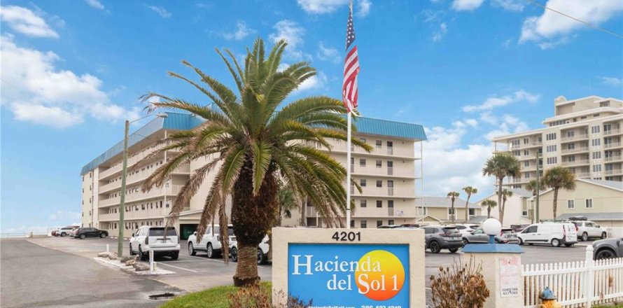 Condo in New Smyrna Beach, Florida, 3 bedrooms № 2116930